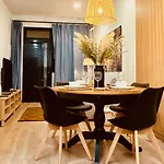 Click&guest - Modern And Luxury Flat In * 特尔德