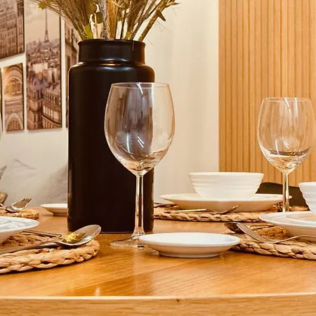 Click&guest - Modern And Luxury Flat In Apartment *