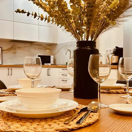 Apartment Click&guest - Modern And Luxury Flat In