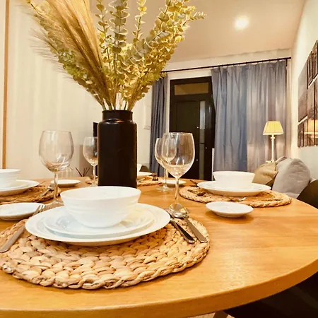 Click&guest - Modern And Luxury Flat In * تيلدي