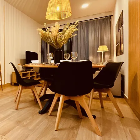 Апартаменты Click&guest - Modern And Luxury Flat In